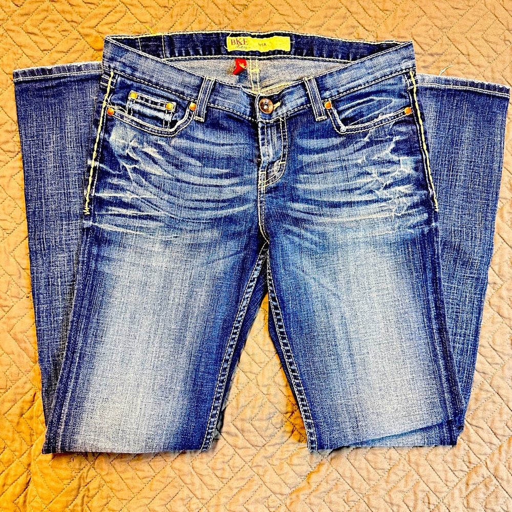 Buckle Jeans